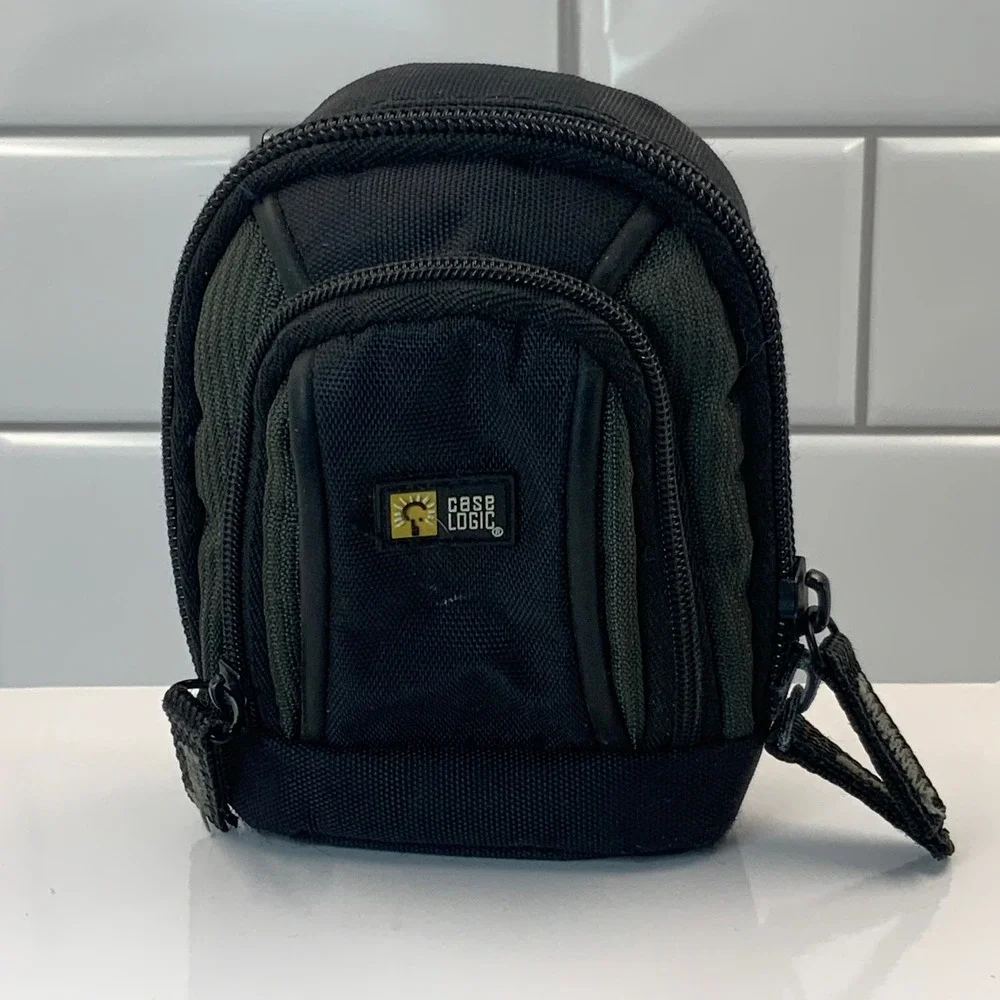 Case‎ Logic Small Camera Pouch Accessory Bag Black Green Belt Loop Zip Case